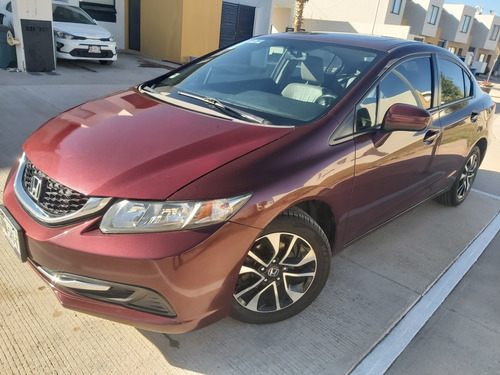 Honda Civic 1.8 Ex Sedan L4 . At