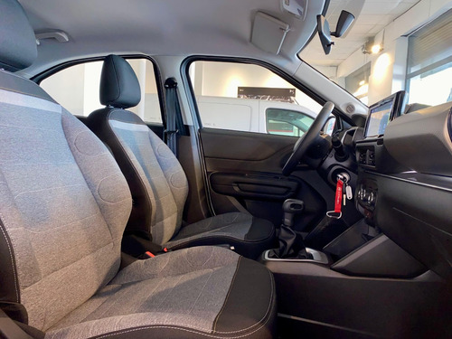 Citroen Basalt Feel 1.6 Mt