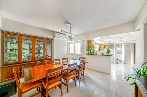 Departamento En Venta - 5 Dormitorios 4 Baños - Cocheras - 274mts2 - Flores
