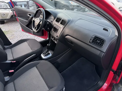 Volkswagen Vento 1.6 Starline At
