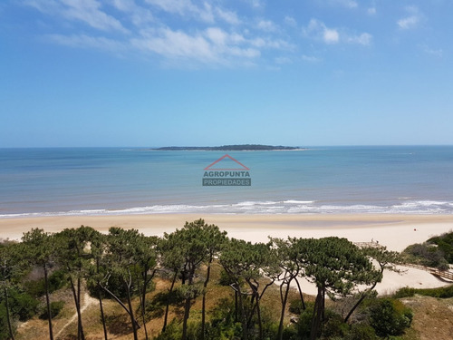 Primera Linea Playa Mansa!- Ref: 4968