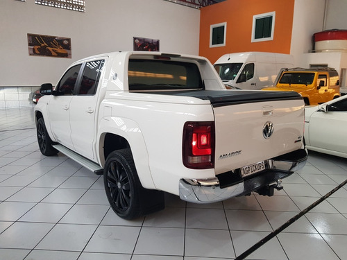 Imagem 2 de 15 de Volkswagen Amarok Highline Extreme V6 4x4 20/2020 Completa
