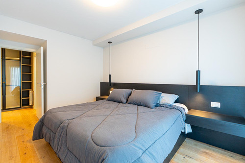 Departamento En Venta, Piso Exclusivo De 3 Dormitorios, Moreno 500 En Zona Rio, Centro De Rosario