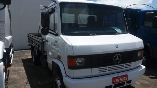 Imagem 1 de 4 de Mercedes Benz 709 Plus