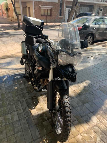 Triumph Tiger 800