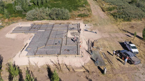 Casa En Venta - 2 Dormitorios 1 Baño - Neuquén