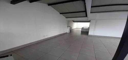 Local En Arriendo Centro (279060790).