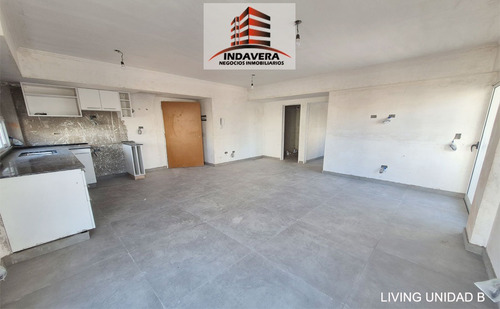 Venta 2 Ambientes Al Frente Con Balcón. Sum. A Estrenar - Caseros Centro