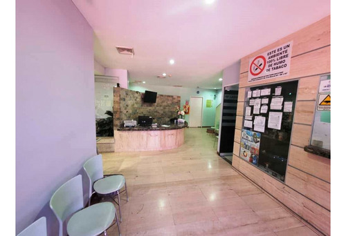 Clinica En Venta Av Bolivar Norte Valencia Ss-8370585
