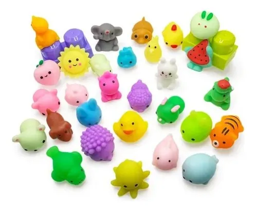 Kit 12 Mochis 6 Ilumimochis Brillan Oscur + 6 Mochis Squishy