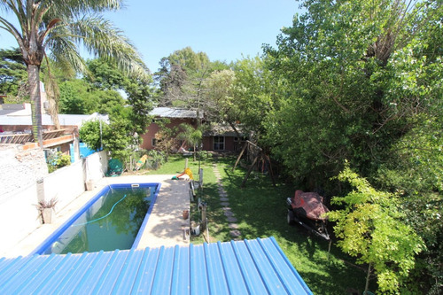 Oportunidad Chalet 7 Ambientes Con Piscina Escucha Oferta