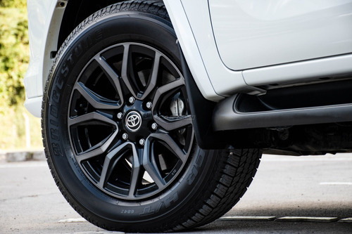 Toyota SW4 2.8 GR-SPORT 224CV 4X4 7AS AT