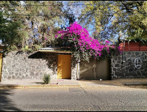 Hermosa Casa De Un Solo Piso Con Excelente Ubicación