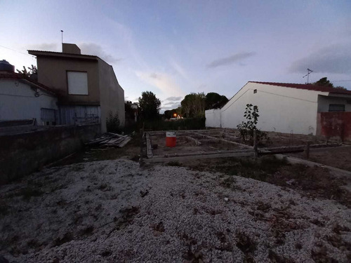 Duplex 4 Amb Al Frente A Estrenar! 70 E/ 5 Y 6 Mar Del Tuyu