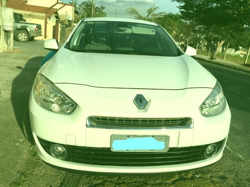 Imagem 4 de 13 de Renault Fluence
