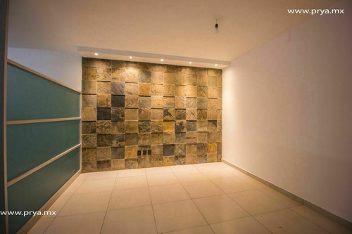 Oficina A Puerta Cerrada En Renta En Vallarta Norte, Guadala