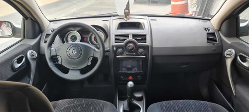 Imagem 15 de 15 de Renault Megane 2010 1.6 Dynamique Hi-flex 4p