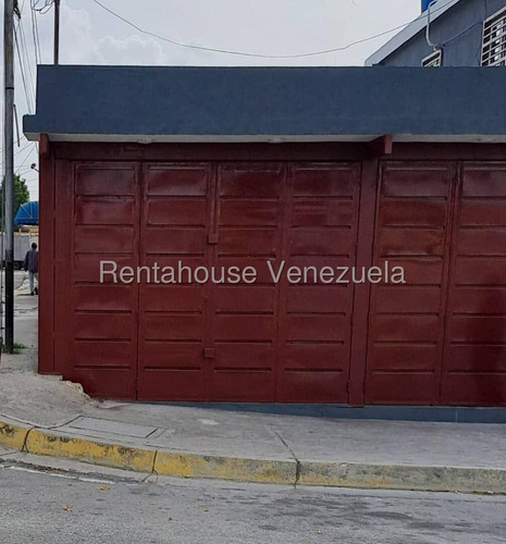 #25-18787. Maritza Lucena Alquila Estupendo Local A Estrenar, 1 Baño, Ubicado En Plena Avenida Amplio Transito Vehicular Y Peatonal, Ideal Para Iniciar Emprendimiento,