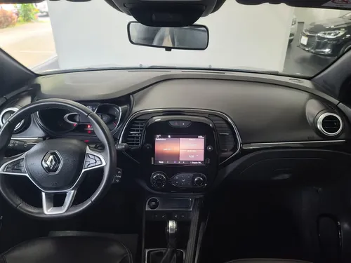 Renault Captur 1.3 T Iconic Cvt