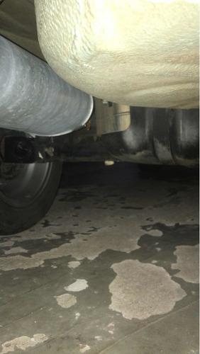 Imagem 3 de 9 de Volkswagen Santana 2000 2.0 4p
