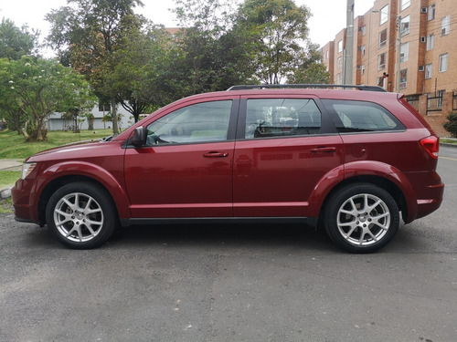 Dodge Journey Se Crew 5 Puestos Modelo 2011 2.4 Cc