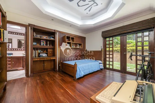 Vendo Hermosa Casa En El Poblado - Como Vivir En Una Finca.