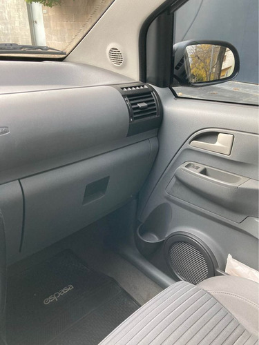 Volkswagen Suran 1.6 I Trendline 90b