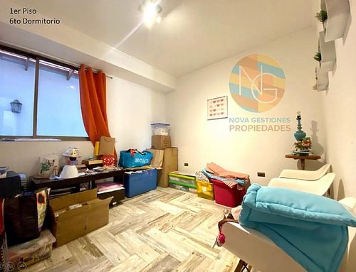 Casa En La Florida, 1000 M2 De Terreno, 350 M2 Construidos.