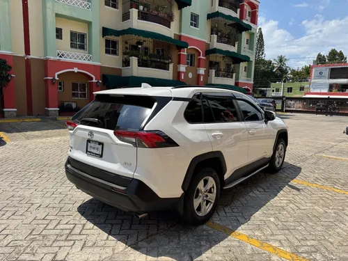 Toyota Rav4 Xle 4*2 Año 2021