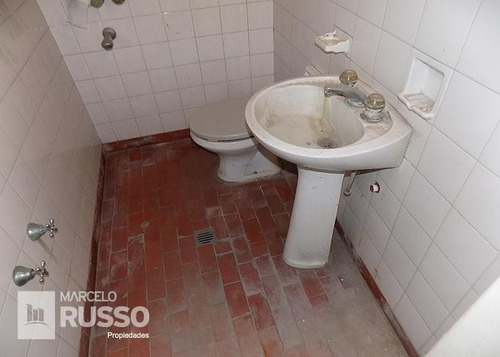 Imagen 10 de 12 de Casa 5 Ambientes A Reciclar