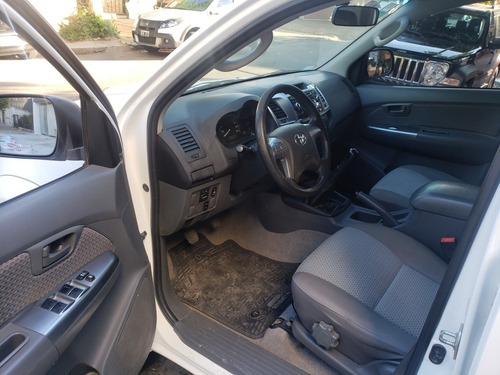 Toyota Hilux 3.0 Cd Sr 171cv 4x4 - C3 2015