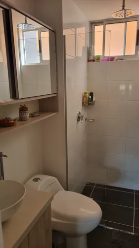 Apartamento En Venta En La Ferrería. Cod V17026