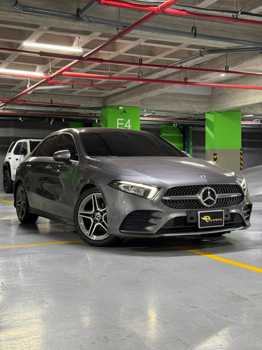 Mercedes Benz A180 2022