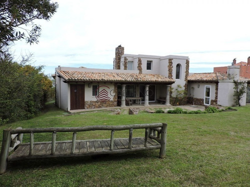 Imagen 4 de 24 de Casa Maravillosa De Dos Plantas En El Chorro - Manantiales El Chorro