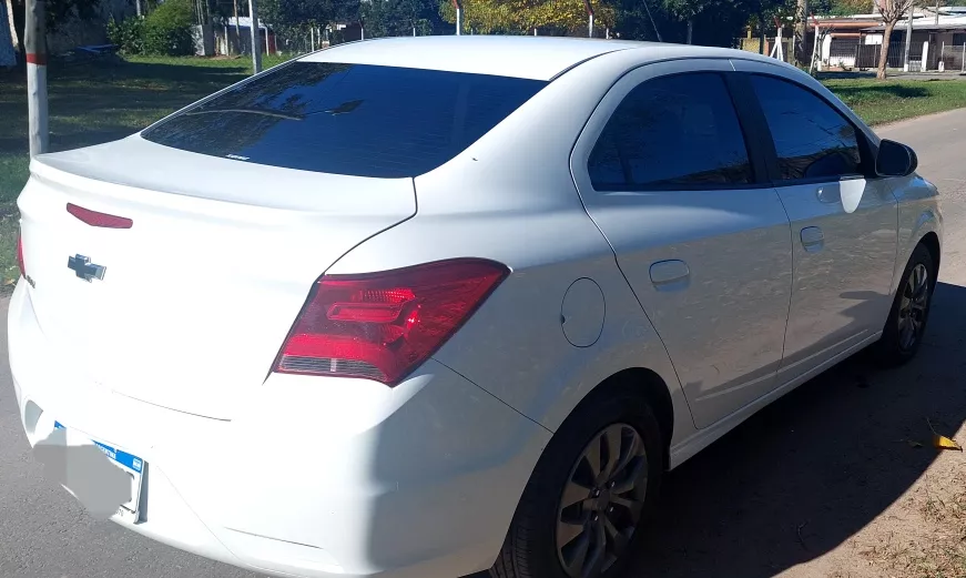 Chevrolet Onix plus 1.4 Black Edition