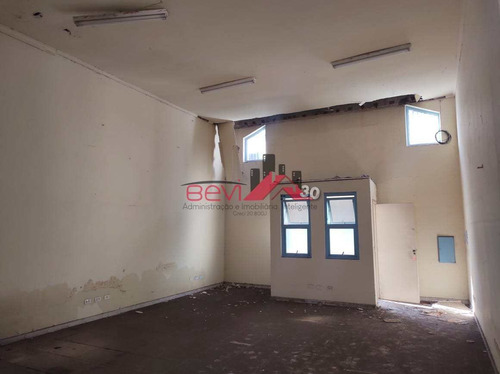 Imagem 3 de 4 de Salão Comercial Com 350 M². No Centro Da Cidade, Oportunidade! - A5901