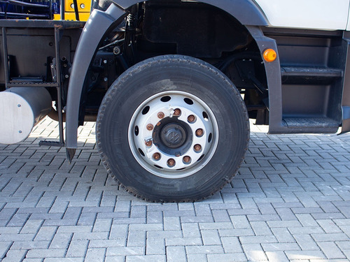 Imagem 18 de 20 de Volkswagen 26280 Manual 6x4 Com Munck Aiz 45.000 2021 = 2425
