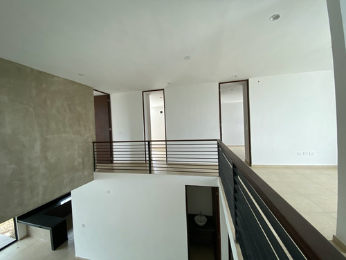 Imagen 8 de 22 de Casa De 4 Recámaras + Sala De Tv Modelo A Plus, Full Equip.