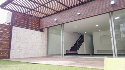 Casa En Venta En Envigado Loma Del Chocho