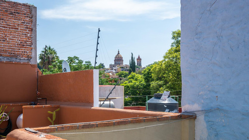 Casa En Renta, Con Terrazas Y Vistas A Una Cuadra Del Centro Histórico De San Miguel De Allende