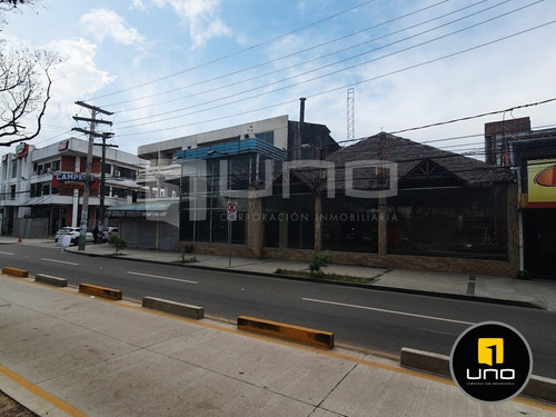 Imagen 2 de 23 de Sobre Avenida Cañoto Vendo Amplio Edificio Comercial Con Locales Comerciales