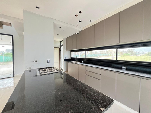 Venta Casa A Estrenar 3d -country Viento Sur