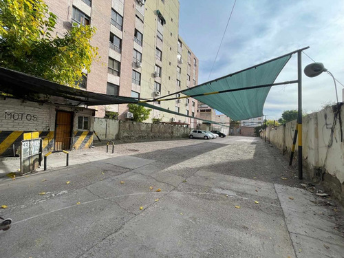 Venta Playa De Estacionamiento Ciudad Mendoza