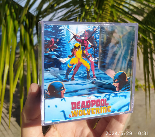 Cubo Diorama Deadpool & Wolverine