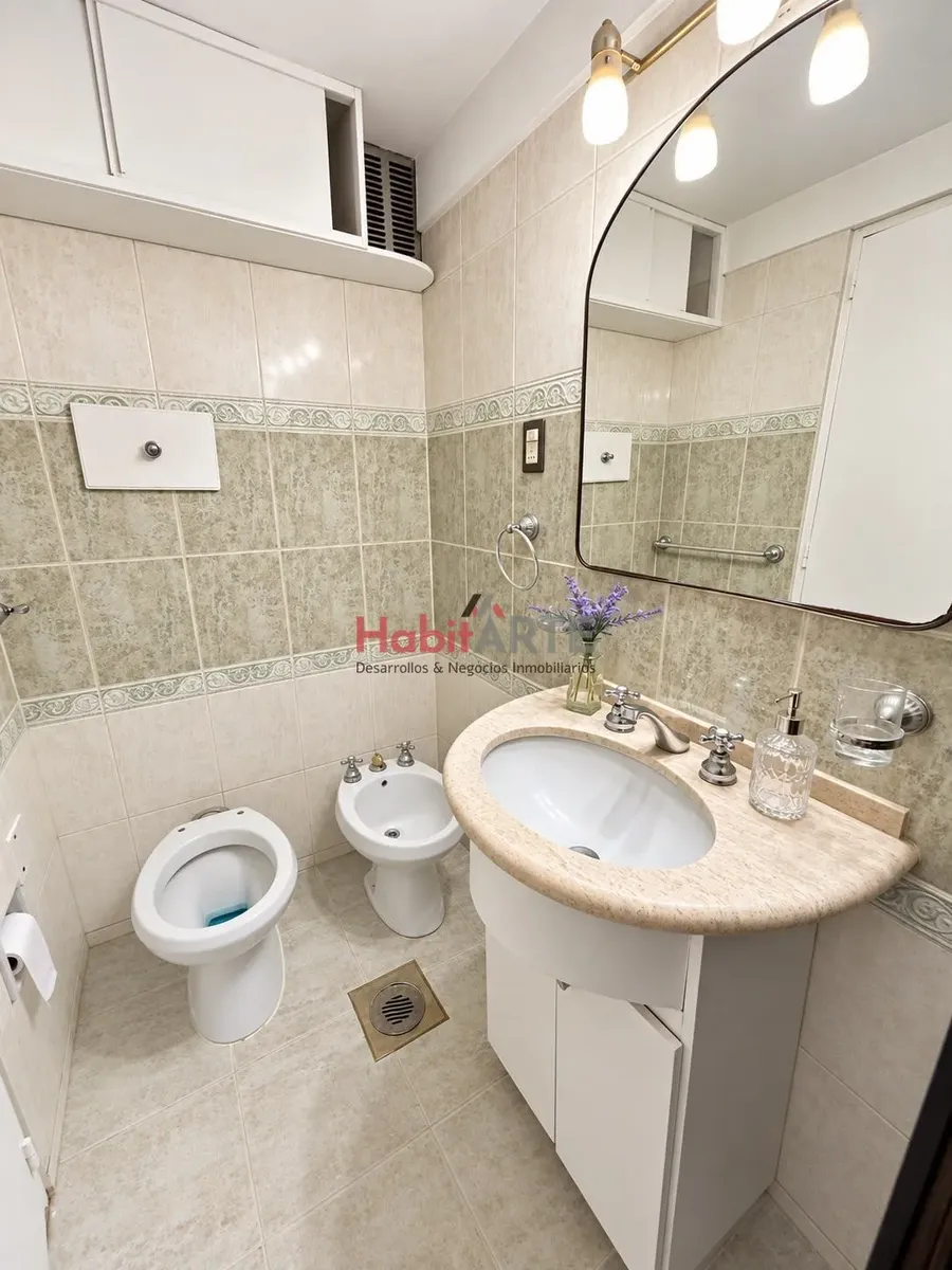 Apartamento En Alquiler De 3 Dormitorios 2 Baños En Centro · Foto 5