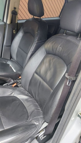 Imagem 4 de 8 de Fiat Punto Elx 1.4 2010 (flex) 8v 5p