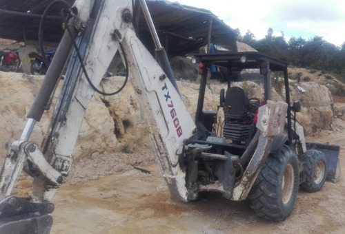 Imagen 2 de 5 de Retroexcavadora Terex Tx760b