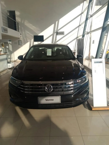 Volkswagen Vento Highline 1.4 Highline 150cv At Lucas Semini