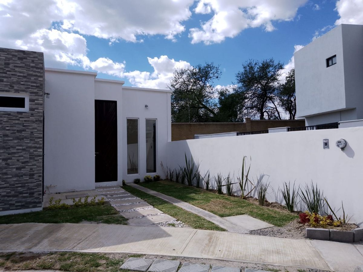 Casa En Venta De Una Planta Nueva En Mayorazgo