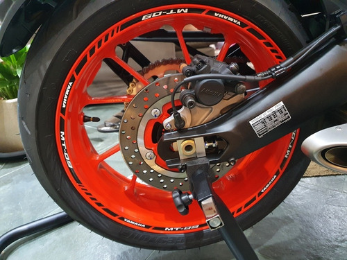Imagem 3 de 3 de Yamaha Mt09